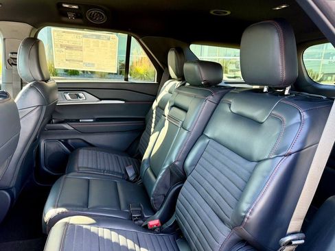 New 2025 Ford Explorer ST-Line w/ Premium Package image 10