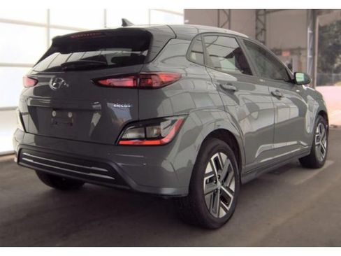 Used 2023 Hyundai Kona SEL FWD image 3