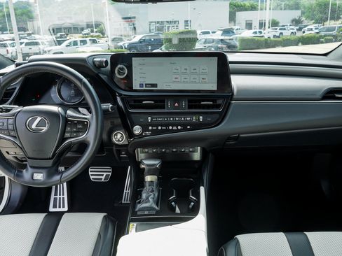Used 2023 Lexus ES 350 F Sport w/ Accessory Package (Z2) FWD image 32