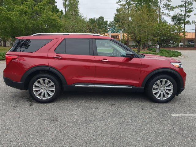 Certified 2022 Ford Explorer Limited w/ Equipment Group 301A AWD/4WD image 3