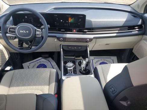 New 2026 Kia Carnival SX image 14