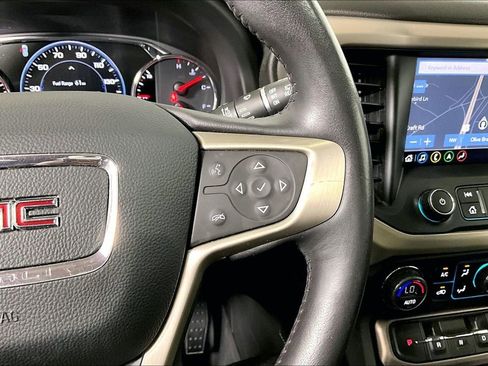 Used 2021 GMC Acadia Denali w/ Denali Ultimate Package image 19