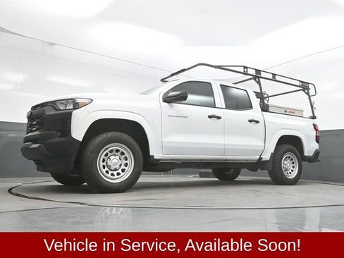 Used 2024 Chevrolet Colorado W/T w/ Safety Package RWD image 33