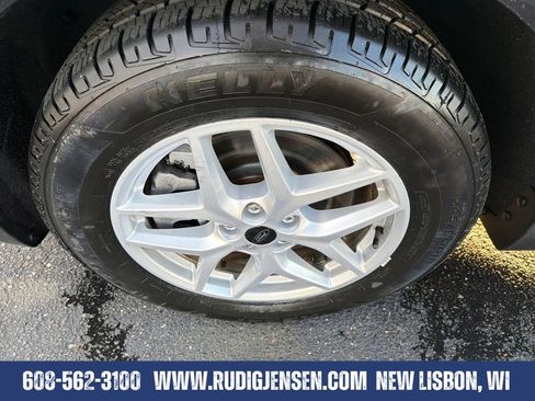 Used 2024 Ford Edge SEL AWD/4WD image 27