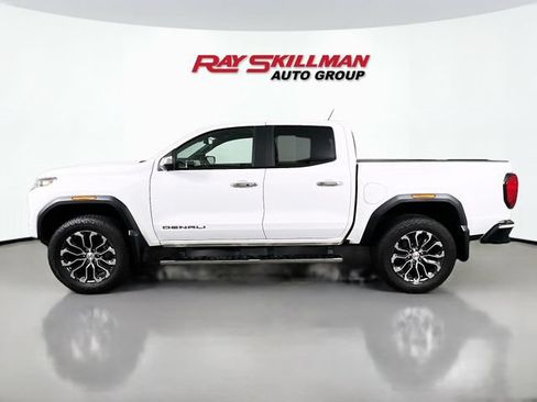 Used 2025 GMC Canyon Denali AWD/4WD image 4