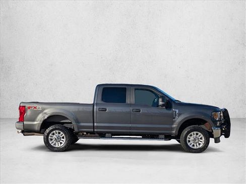 Used 2019 Ford F250 XL w/ STX Appearance Package image 4