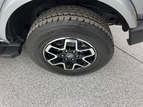 Used 2024 Ford Bronco Outer Banks image 8