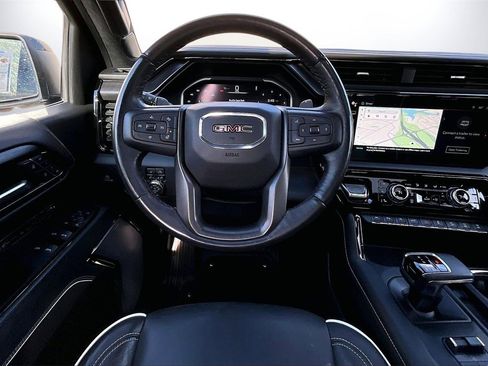 Used 2023 GMC Sierra 1500 AT4X image 11