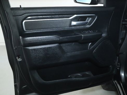 Used 2020 RAM 1500 Big Horn AWD/4WD image 15