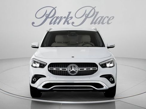 Used 2025 Mercedes-Benz GLA 250 4MATIC image 34
