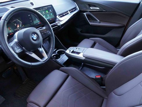 Certified 2025 BMW X2 xDrive28i image 9