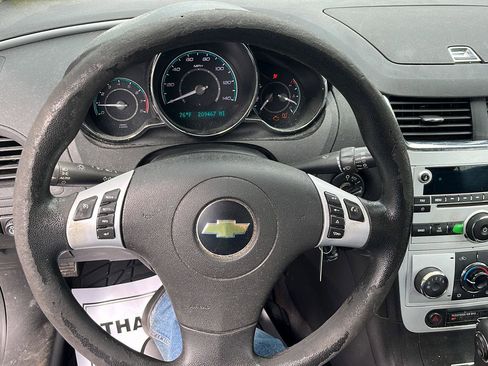 Used 2011 Chevrolet Malibu LT FWD image 10