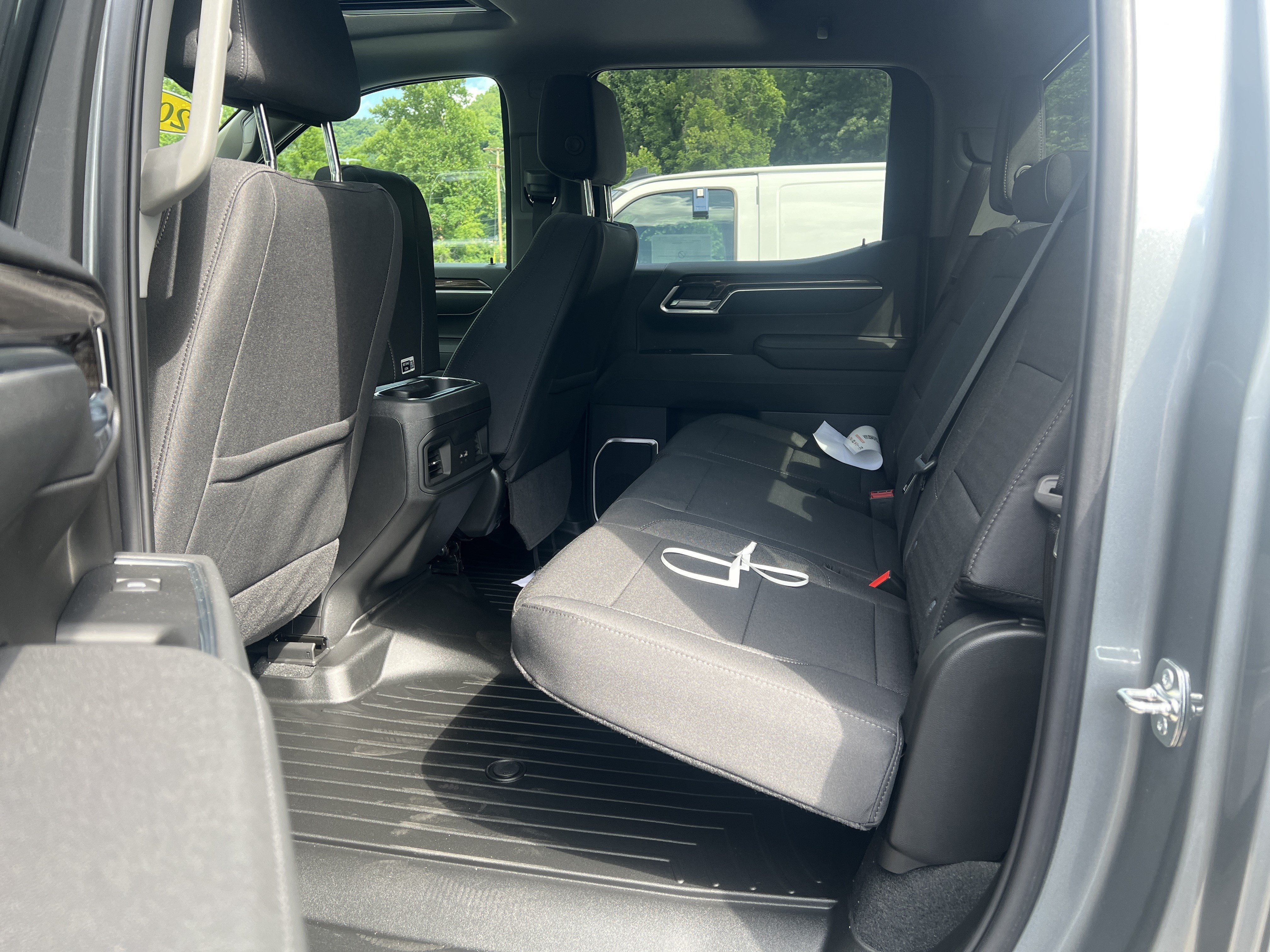 New 2026 Chevrolet Silverado 1500 RST AWD/4WD image 15