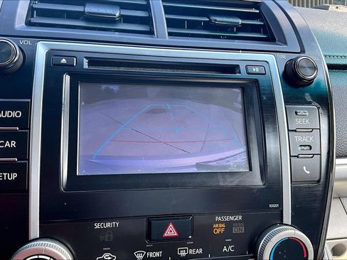 Used 2014 Toyota Camry LE FWD image 22