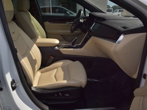 Used 2019 Cadillac XT5 Luxury FWD image 42