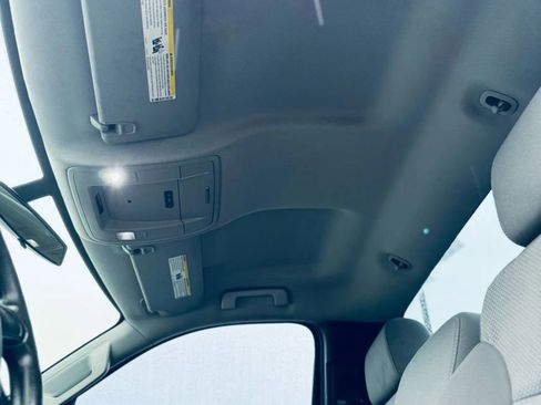 Used 2017 GMC Sierra 1500 2WD Regular Cab image 16