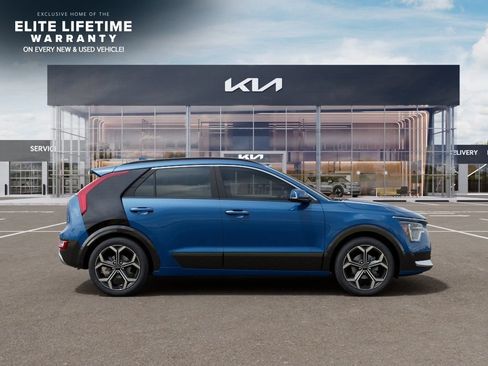 New 2026 Kia Niro SX Touring FWD image 8