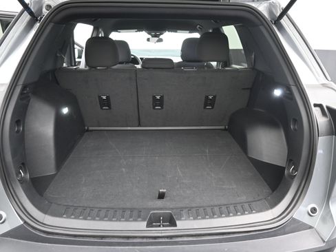 Used 2026 Chevrolet Equinox LT FWD image 18