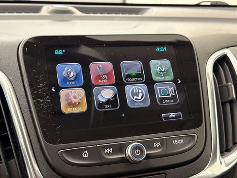 Used 2018 Chevrolet Equinox Premier FWD image 22