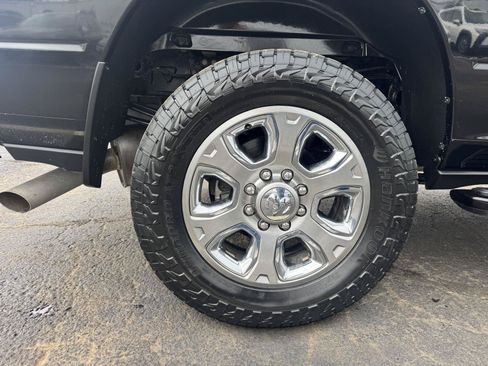 Used 2023 RAM 3500 Laramie AWD/4WD image 10