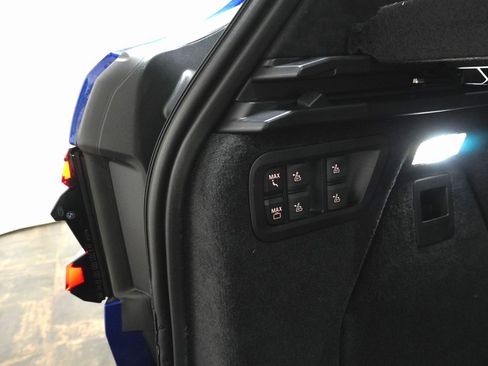 Used 2025 BMW X7 M60i image 6