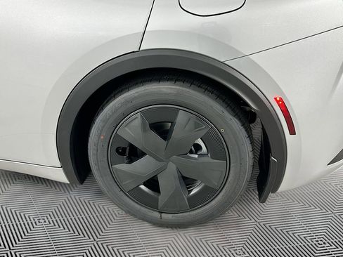 New 2026 Toyota Prius Plug-In Hybrid FWD image 16