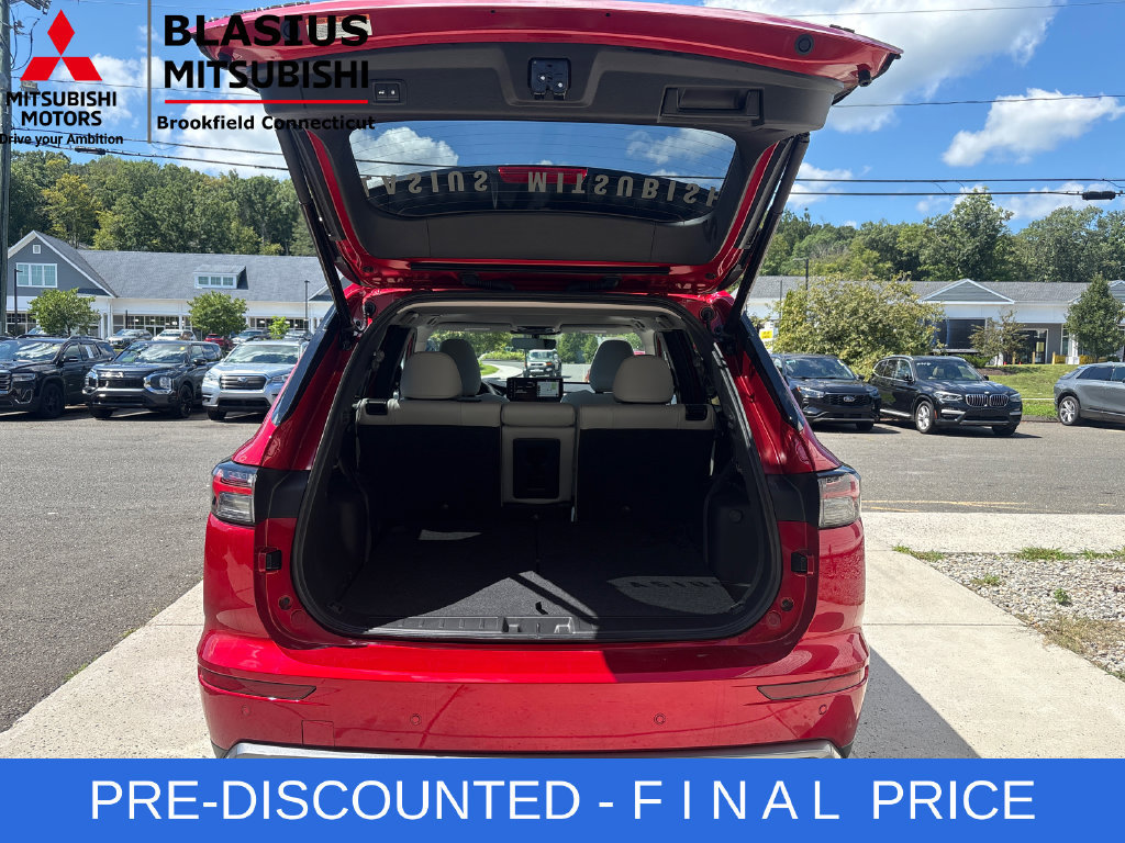 Used 2025 Mitsubishi Outlander SE AWD/4WD image 51