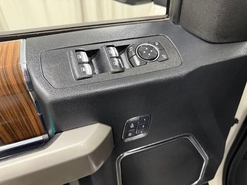 Used 2015 Ford F150 Lariat AWD/4WD image 18