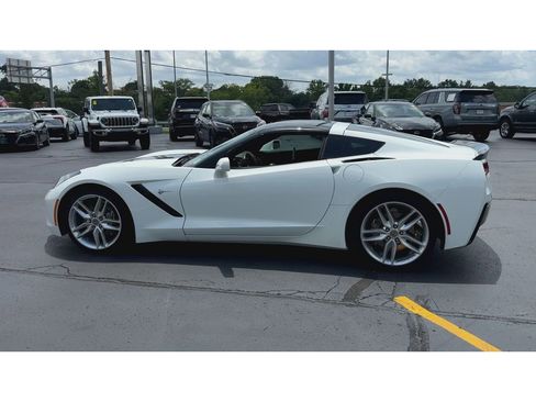 Used 2019 Chevrolet Corvette Stingray Coupe w/ 2LT Preferred Equipment Group RWD image 5