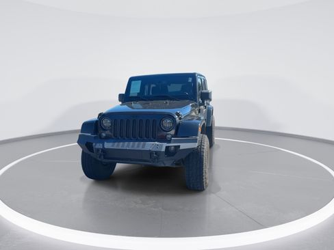 Used 2018 Jeep Wrangler Unlimited Sport S image 3