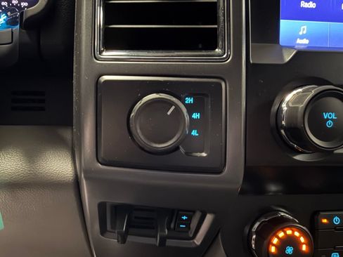 Used 2022 Ford F250 XLT AWD/4WD image 28
