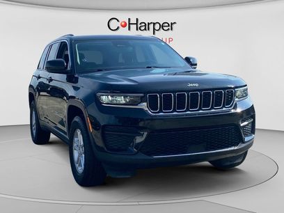 Used 2023 Jeep Grand Cherokee Laredo