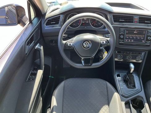 Used 2018 Volkswagen Tiguan S image 7