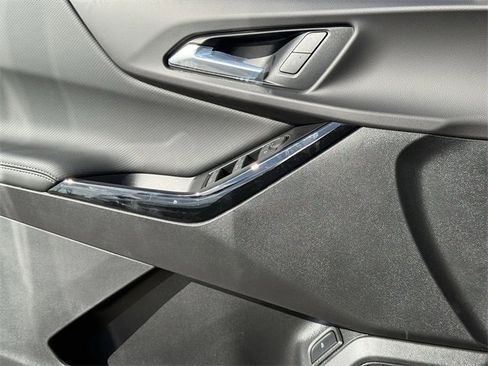 New 2026 Chevrolet Equinox LT w/ Convenience Package II image 22