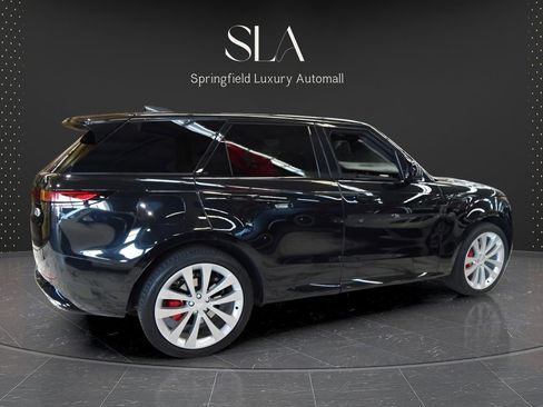 Used 2023 Land Rover Range Rover Sport SE Dynamic AWD/4WD image 3