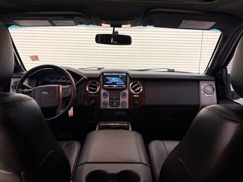 Used 2016 Ford F250 Lariat w/ Lariat Ultimate Package AWD/4WD image 44