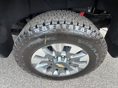 New 2026 Chevrolet Silverado 2500 LT w/ All Star Edition AWD/4WD image 12