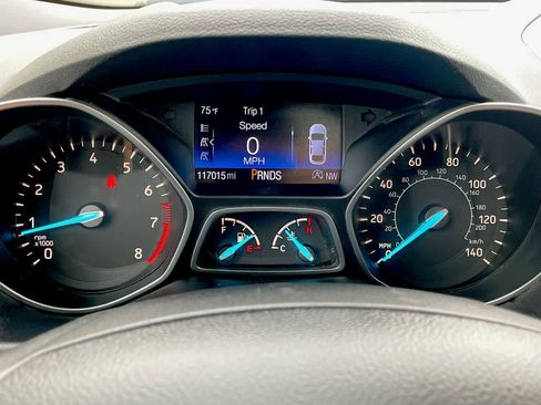 Used 2017 Ford Escape Titanium AWD/4WD image 36