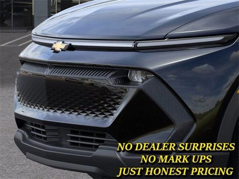 New 2026 Chevrolet Equinox EV LT image 13