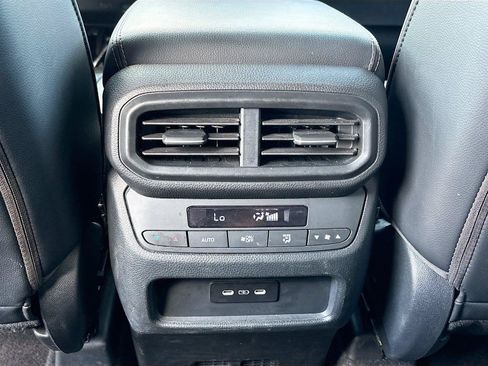 Certified 2024 Honda Pilot Touring image 31