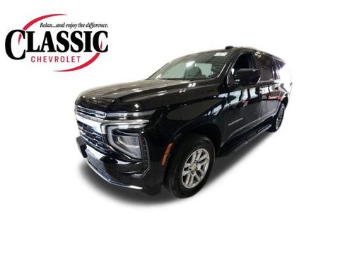 Used 2025 Chevrolet Suburban LS image 4
