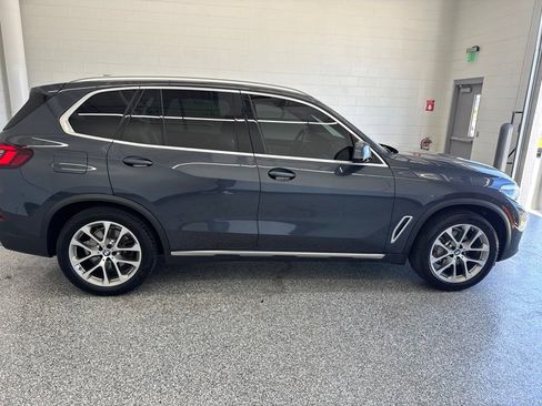 Used 2021 BMW X5 xDrive40i w/ Premium Package AWD/4WD image 6