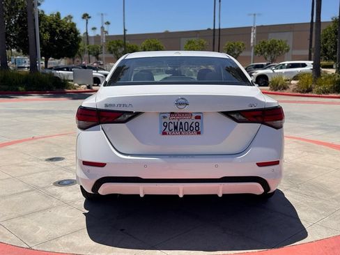 Used 2022 Nissan Sentra SV w/ Trunk Package FWD image 7