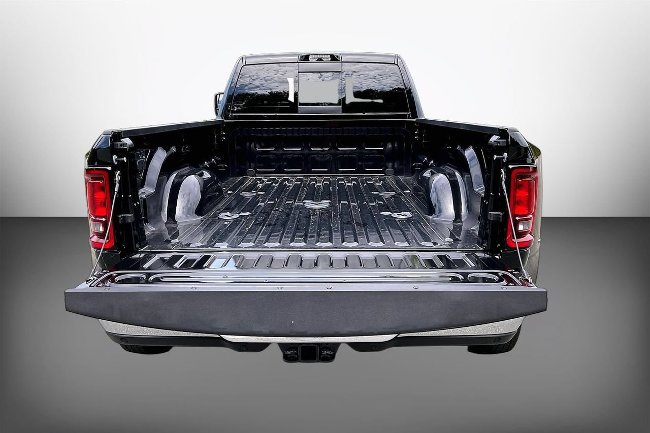 New 2026 RAM 3500 Tradesman AWD/4WD image 23