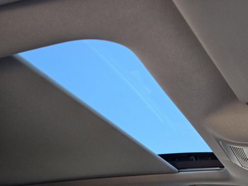 Certified 2025 MAZDA CX-50 AWD 2.5 Hybrid w/ Premium Pkg image 11