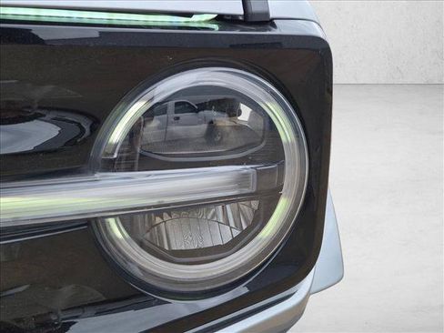 Used 2022 Ford Bronco Outer Banks AWD/4WD image 9