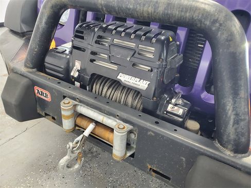 Used 2018 Jeep Wrangler Unlimited Rubicon w/ Cold Weather Group image 21