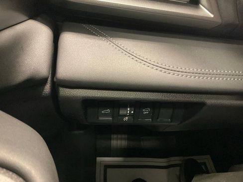 Used 2024 Subaru Outback Limited image 12