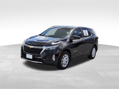 Used 2022 Chevrolet Equinox LT FWD image 2