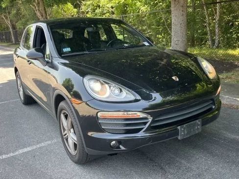 Used 2014 Porsche Cayenne S AWD/4WD image 11